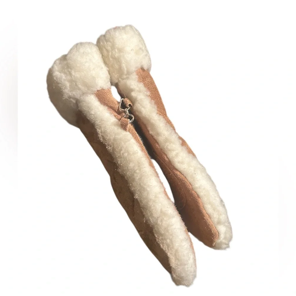 Genuine Leather Tan Shearling Mittens Fits Women’s size 6-7 Cold weather mittens